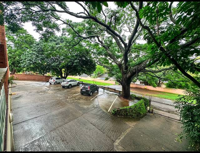 2 BEDROOM APARTMENT FOR SALE IN FAIRVIEW